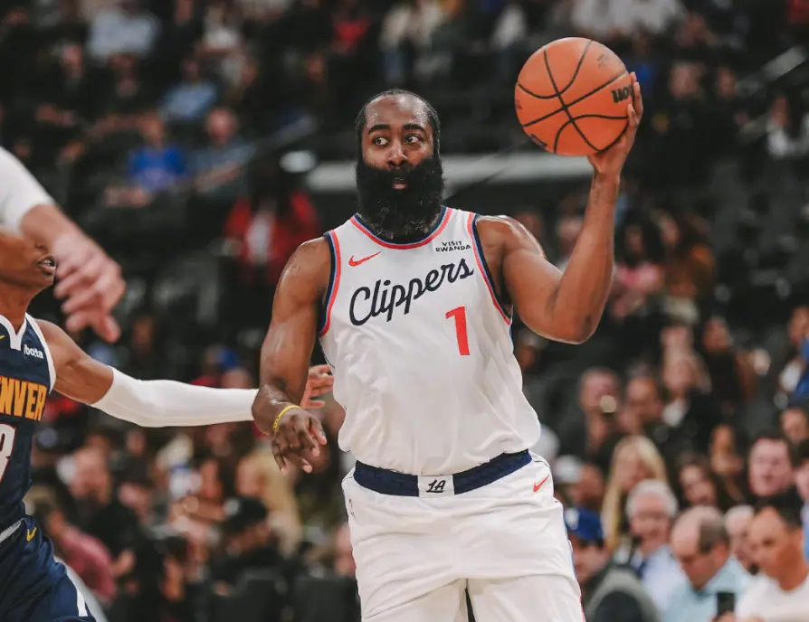 掘金不断迫 掘金不断迫