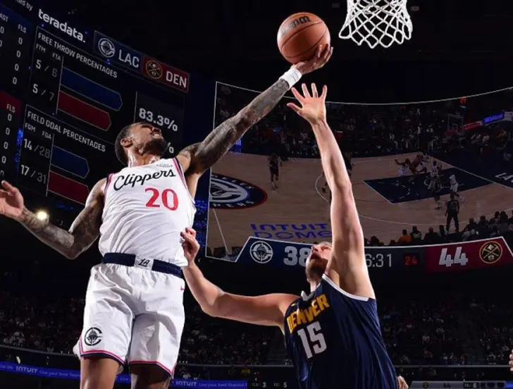 布莱恩内外, 保罗首秀, 可以说自带 布莱恩内外, 保罗首秀, 可以说自带